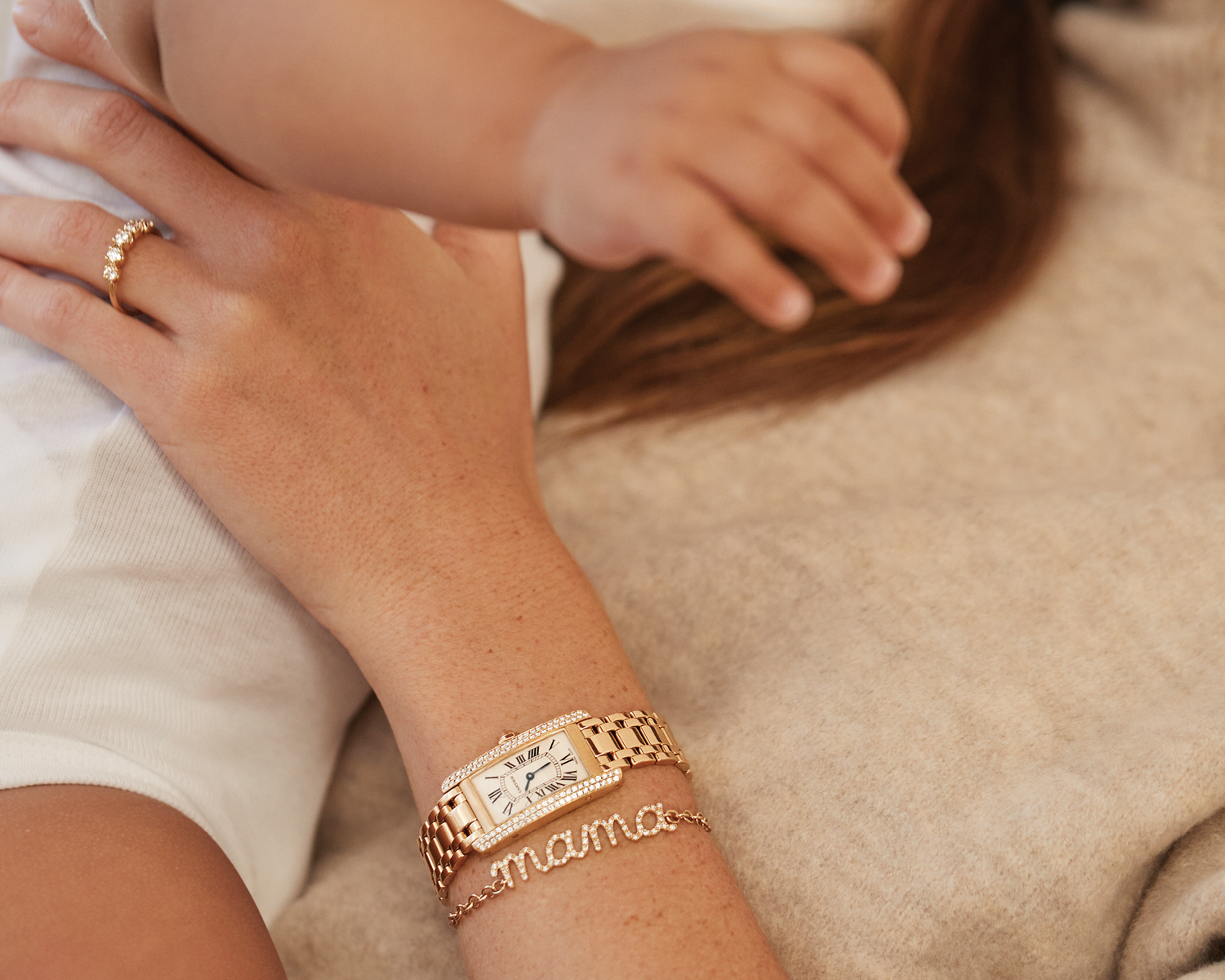 The Ultimate Guide to Mother's Day Diamond Jewelry Gifts 4 Mother's Day jewelry gifts cartier diamond watch and diamond bracelet