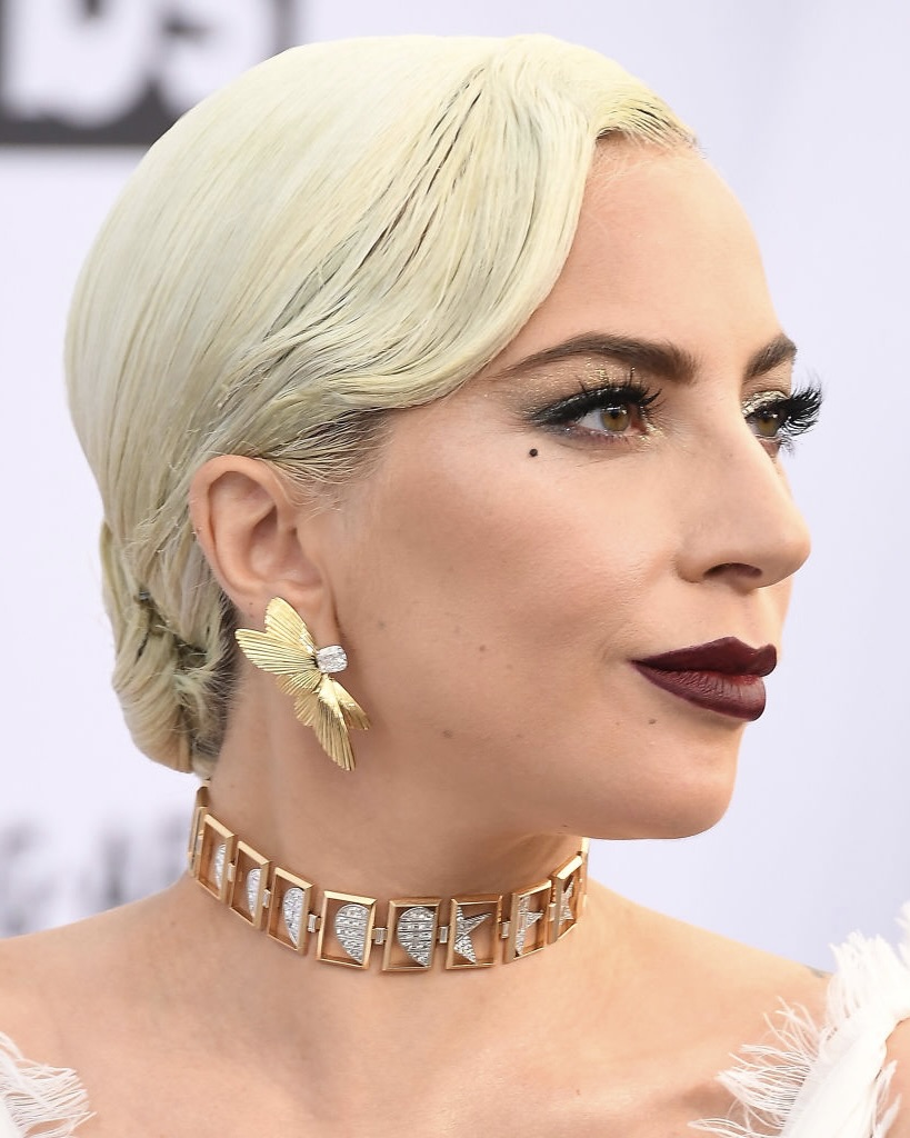 The Best Diamond Jewelry from the SAG Awards Red Carpet—Then and Now 16 GettyImages 1090593702