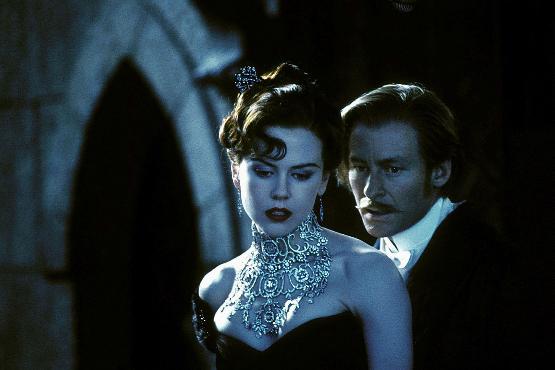 Movies in Diamonds Nicole Kidman wearing the Satin diamond necklace by Stefano Canturi in 'Moulin Rouge'. 