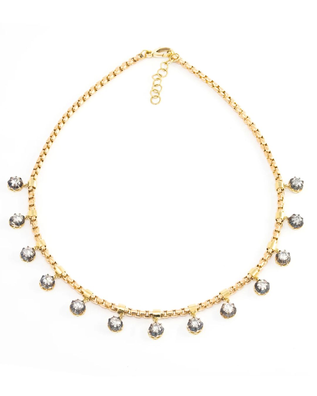 How to Expertly Wear Layered Necklaces With Tips from the Pros