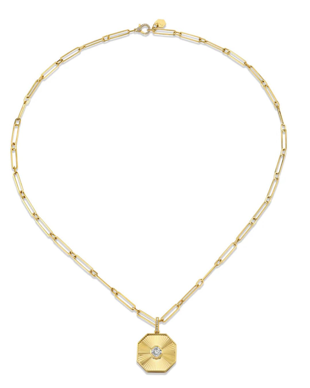 How to Expertly Wear Layered Necklaces With Tips from the Pros