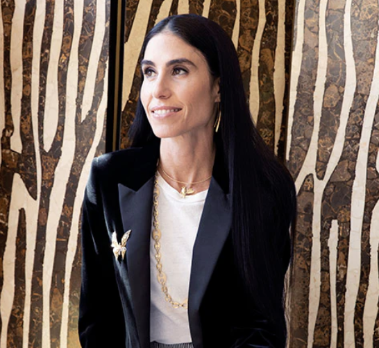 How to Expertly Wear Layered Necklaces With Tips from the Pros 2 How to Expertly Wear Layered Necklaces With Tips from the Pros