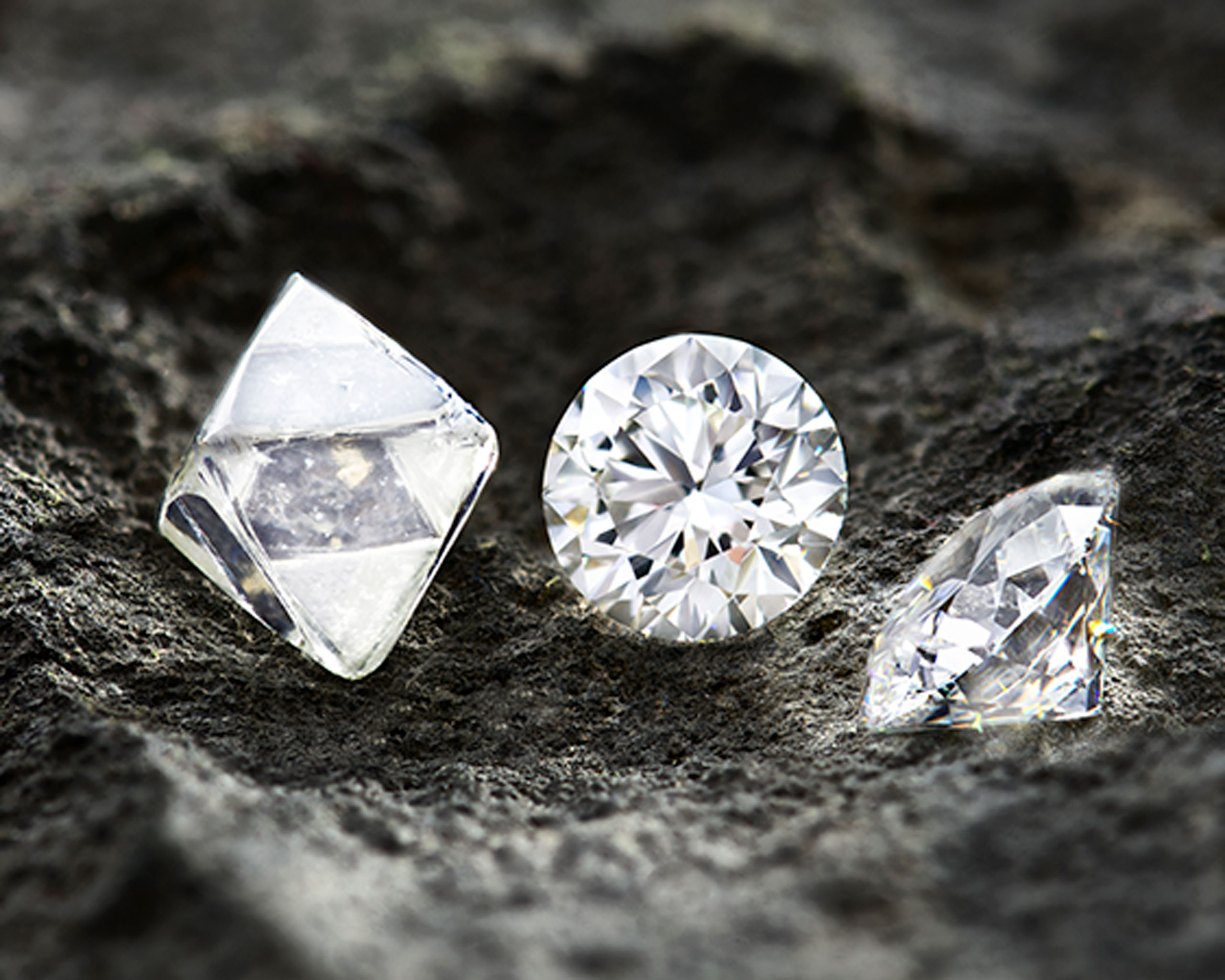 how to identify a raw diamond