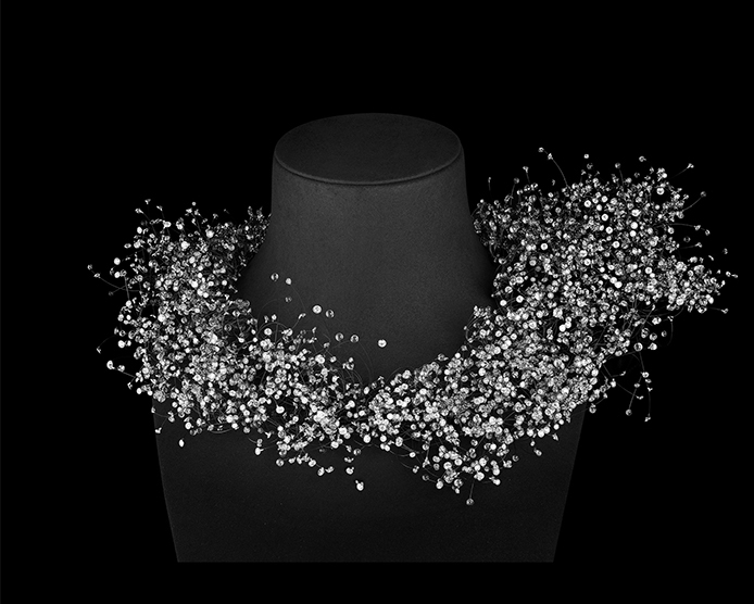 Nuage en Apesanteur cloud diamond necklace with round cut diamonds & glass beads set in titanium and white gold by Boucheron 