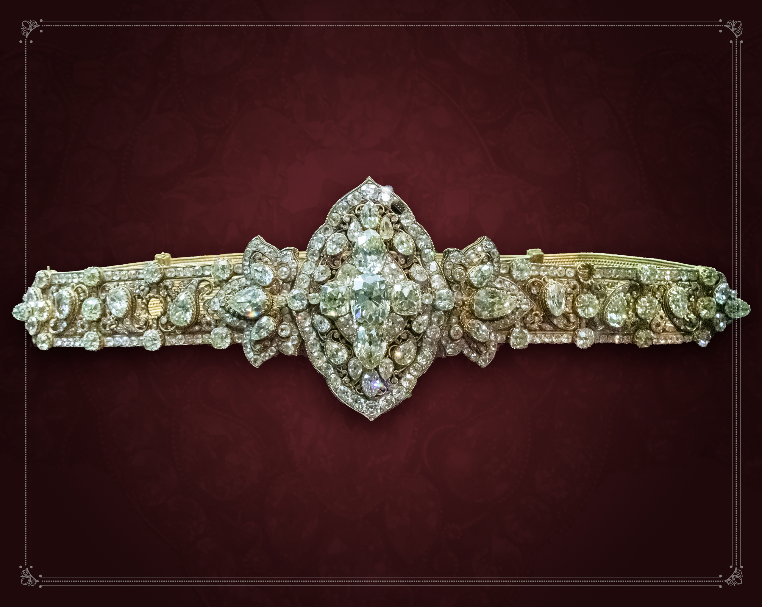 Gold belt encrusted with old-cut Natural Diamonds from the Golconda mines