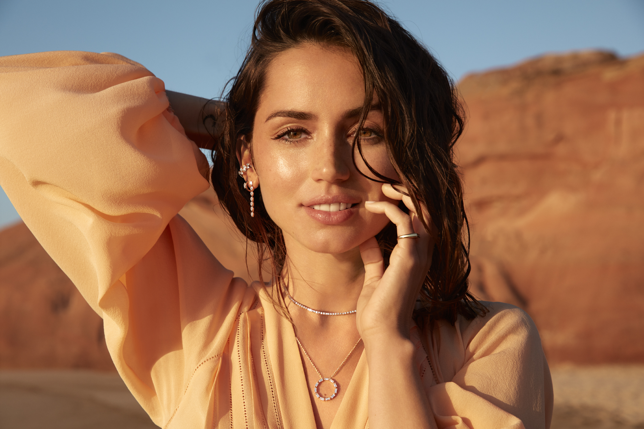 Ana De Armas Stars In The Natural Diamond Councils First Ever Celebrity Campaign Only Natural