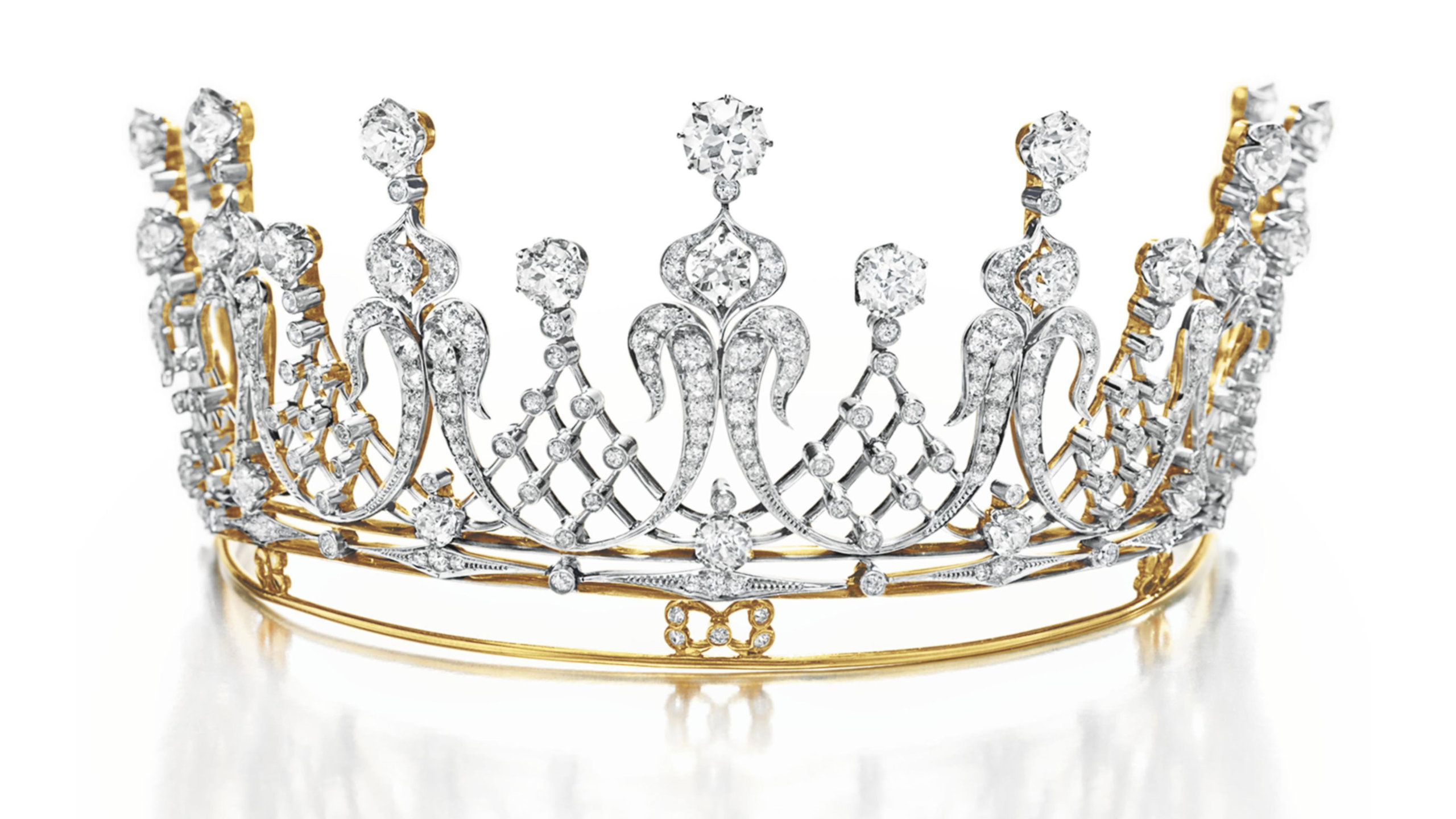 A Fascinating History of Diamond Tiaras Off and On the Red Carpet 6 Elizabeth Taylor diamond tiara with old mine cut diamonds in platinum and gold worn at red carpet events in 1957