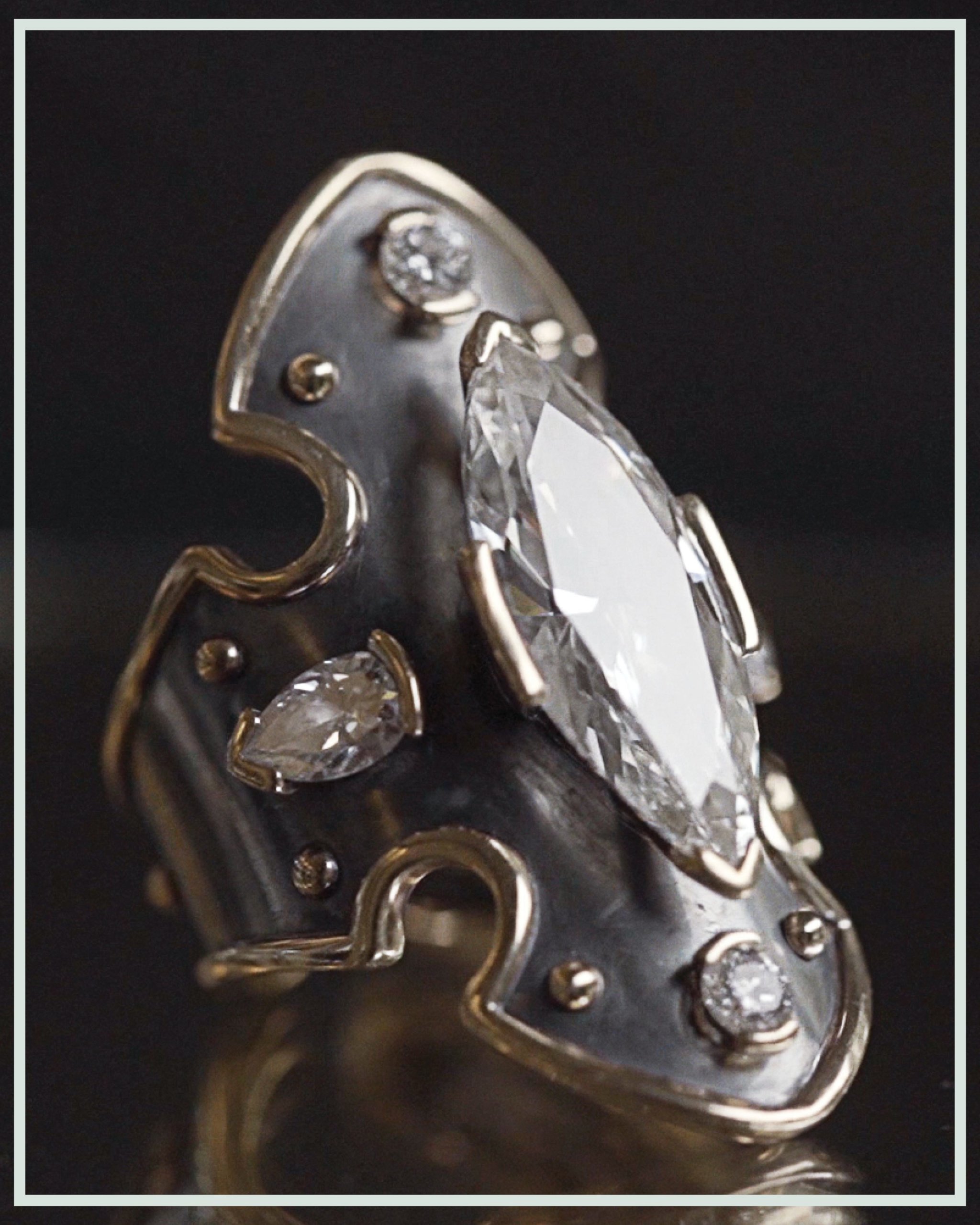 Elie Top’s Stylish Jewels Have a Secret 4 Elie Top’s Stylish Jewels Have a Secret