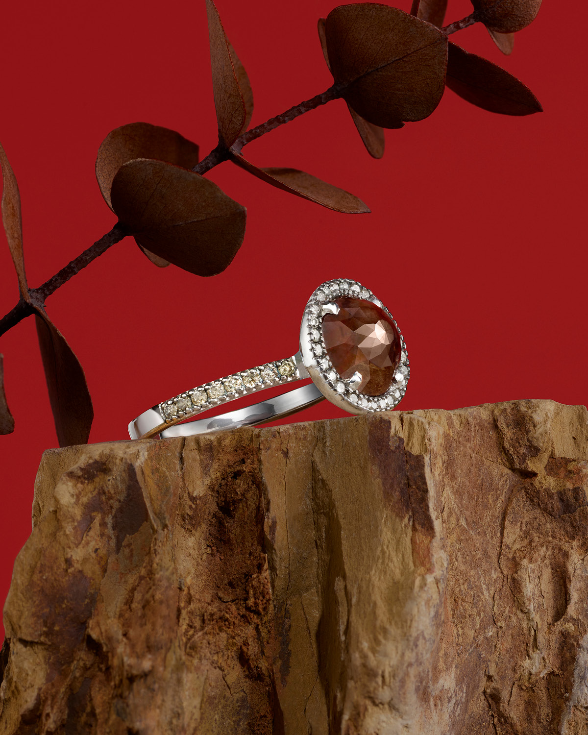 Unconventional Rough Diamond Rings for Every Type of Union Only