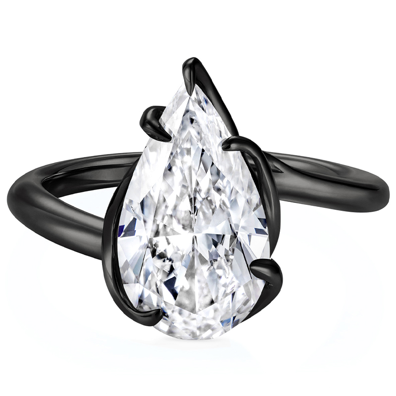 Bague Rebelle noire en céramique personnalisée avec diamant en forme de poire