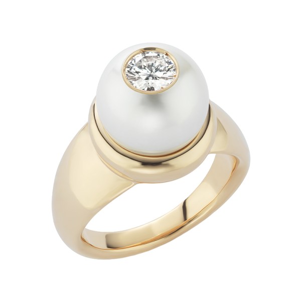 Pearl ID Ring with White Diamond Center