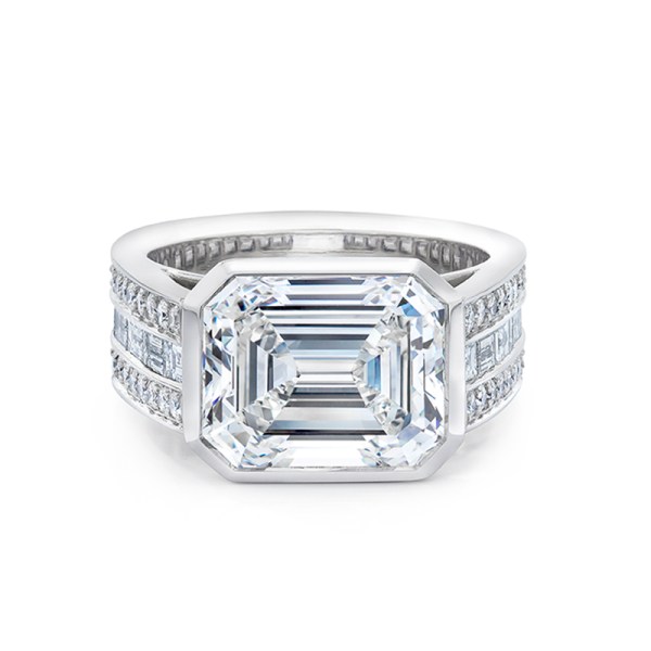 Emerald Cut Diamond Diamond Engagement Ring