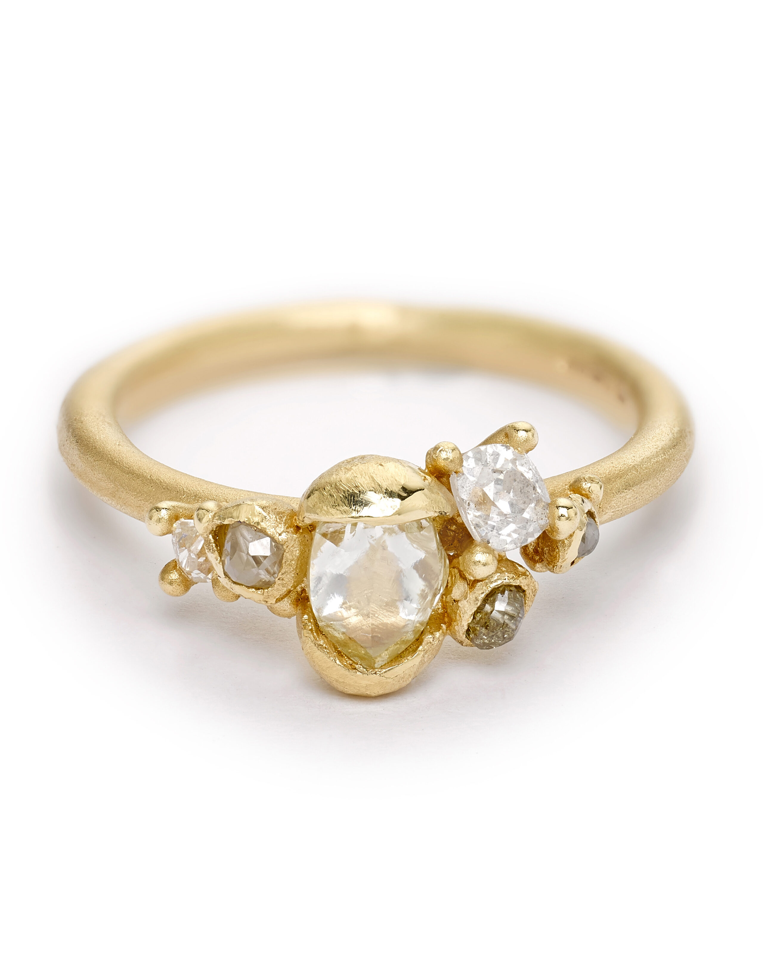 Ruth Tomlinson Raw diamond ring with grey diamonds
