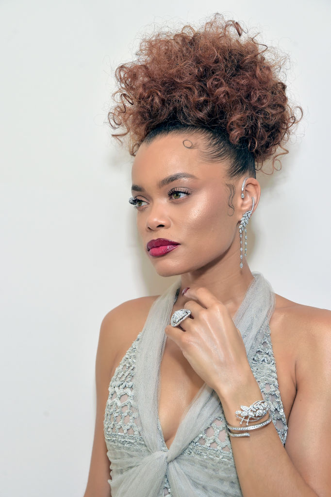 The Golden Globes Red Carpet Kicks Off Awards Season—And Consequently, the Year's Most Illuminating Diamond Trends 16 golden-globes-andra-day-diamond-looks