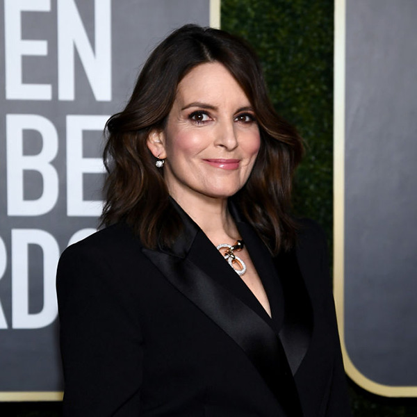 The Golden Globes Red Carpet Kicks Off Awards Season—And Consequently, the Year's Most Illuminating Diamond Trends 2 golden-globes-tina-fey-diamond-looks