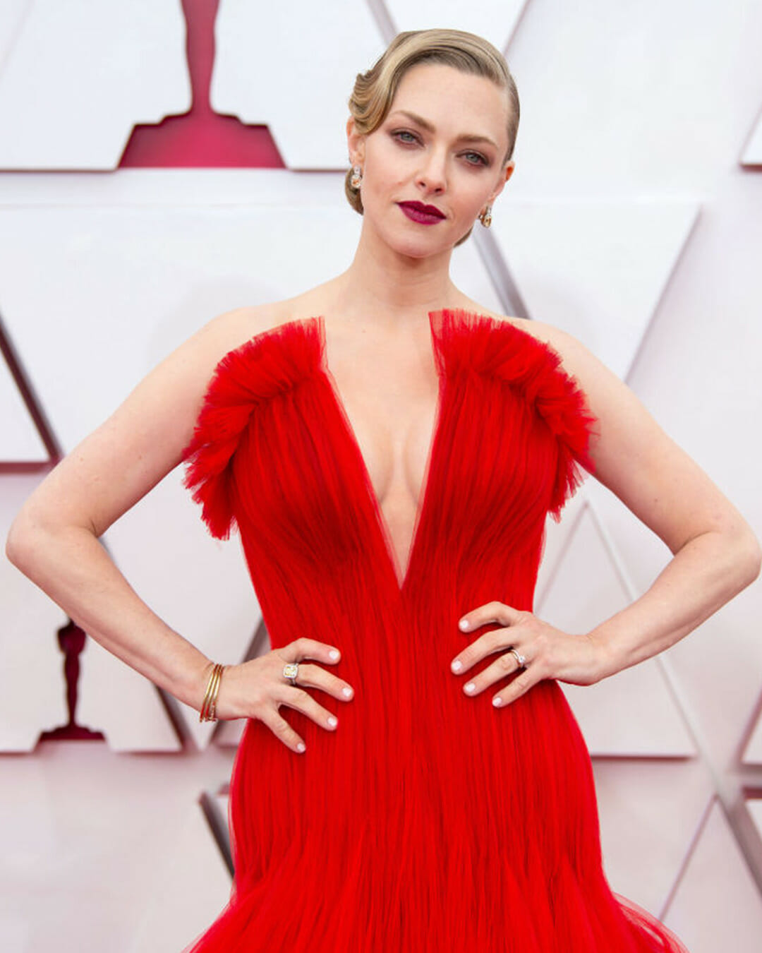 The Very Best Diamond Jewelry Looks from the 2021 Annual Academy Awards 6 Amanda Seyfried during the 93rd Academy Awards.