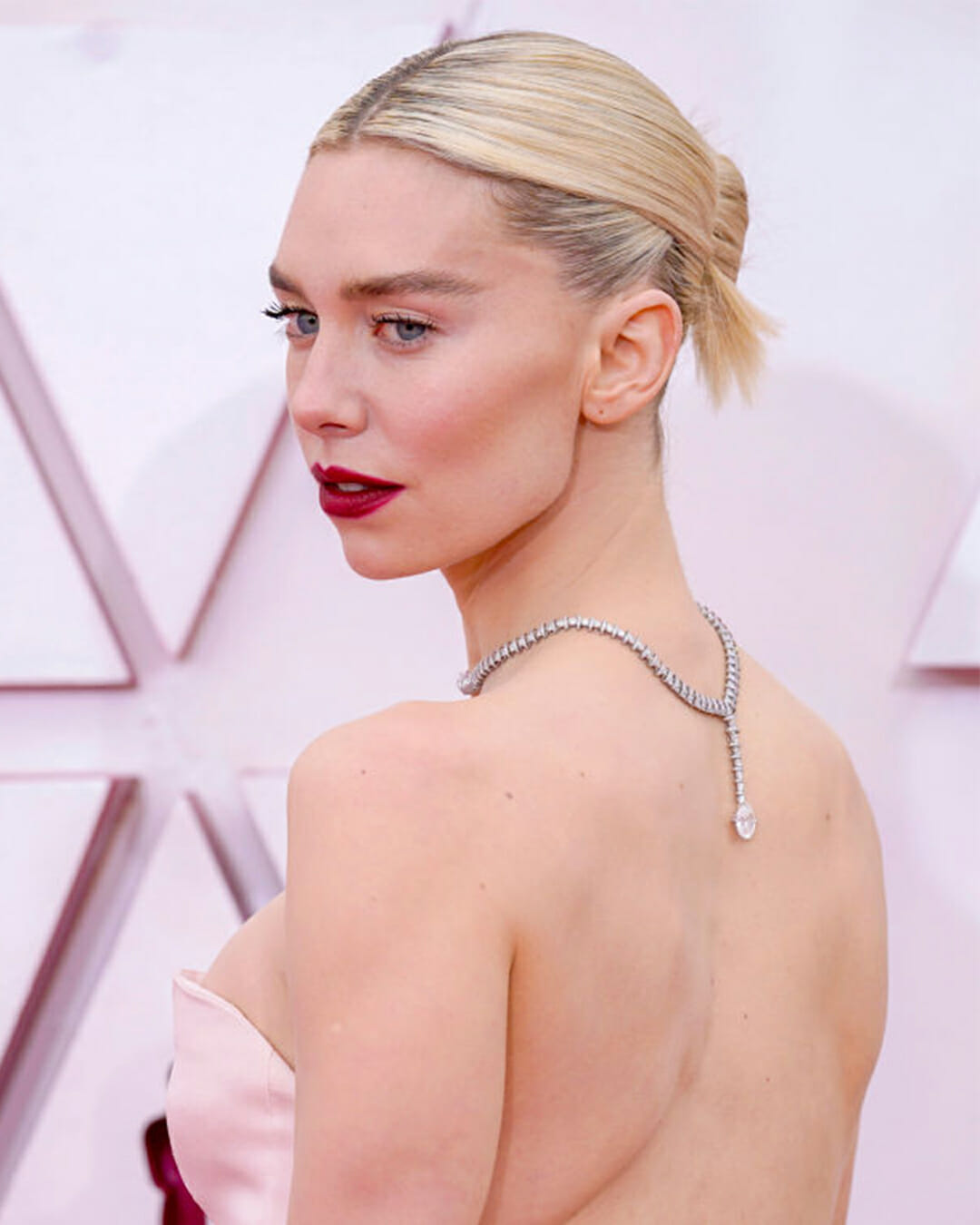 Diamonds in Reverse: The Backwards Necklace Is All The Rage