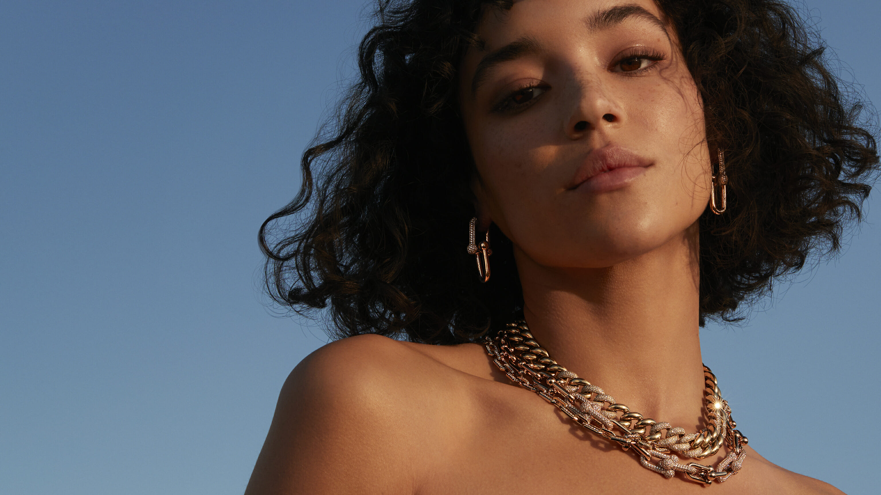 Chunky Chain Necklaces Trend Report