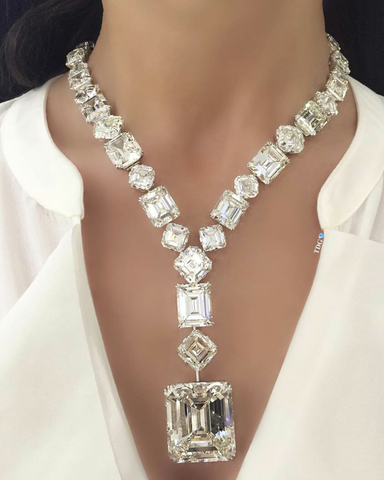 The Diamonds Girl Tracy Ellison wearing a Jacob the Jeweler Jacob and Co. diamond necklace