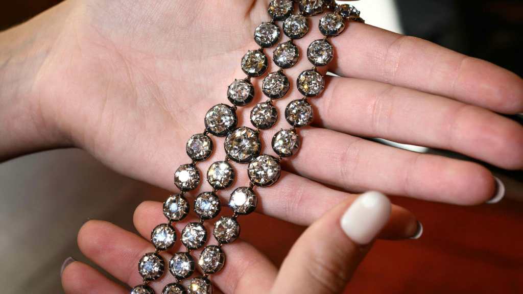 Marie Antoinette’s Diamond Bracelets auction