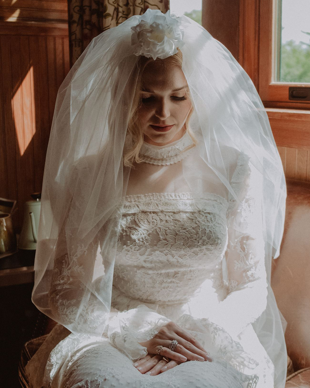 upstate new york wedding inspiration bride wedding dress