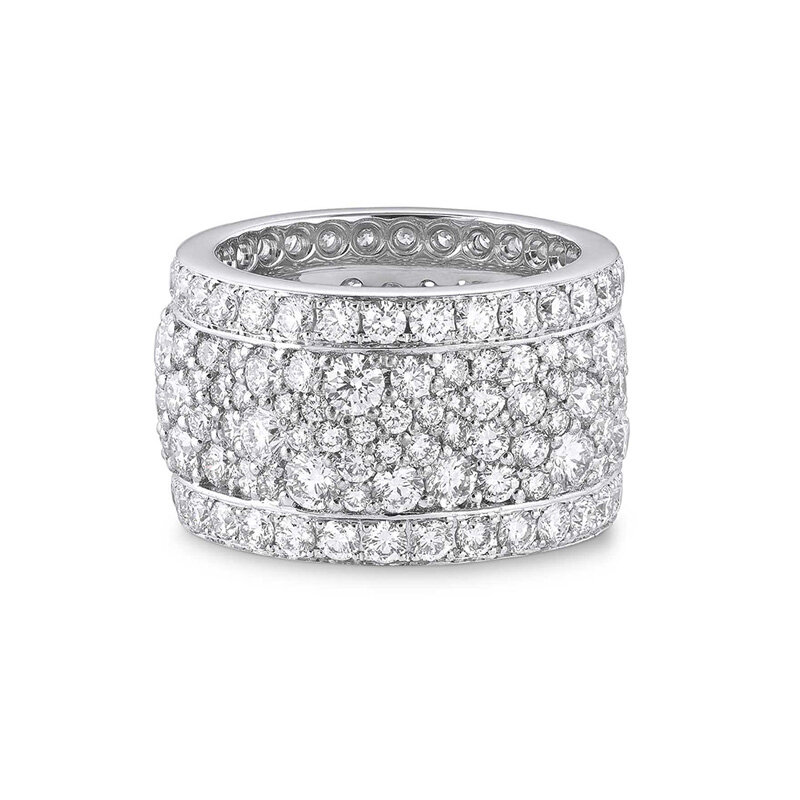 Ana de Armas and British Vogue's Edward Enninful Talk All Things Diamonds 7 ana de armas british vogue legends of africa ring