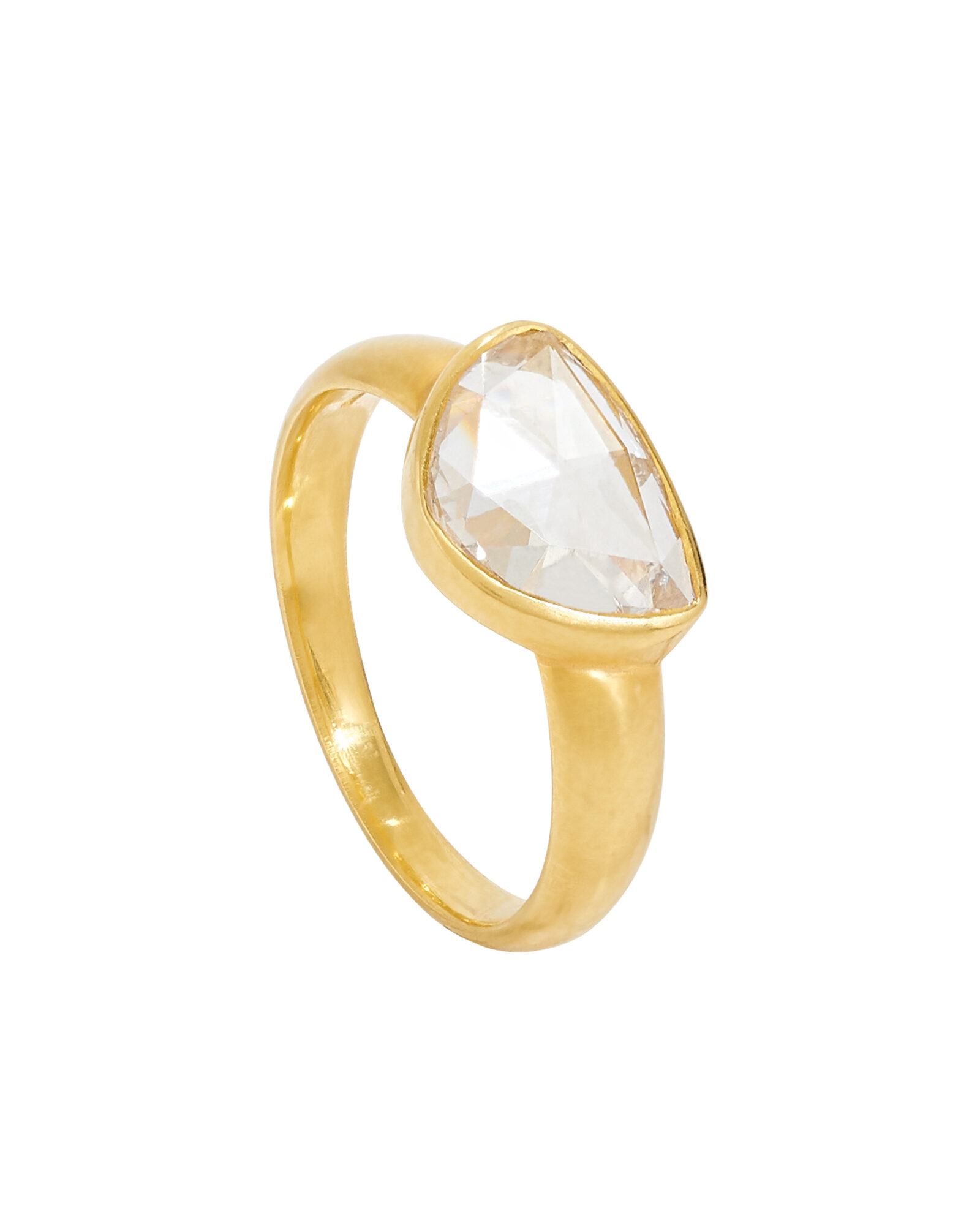 sustainable jewelry designer gold and diamond rings