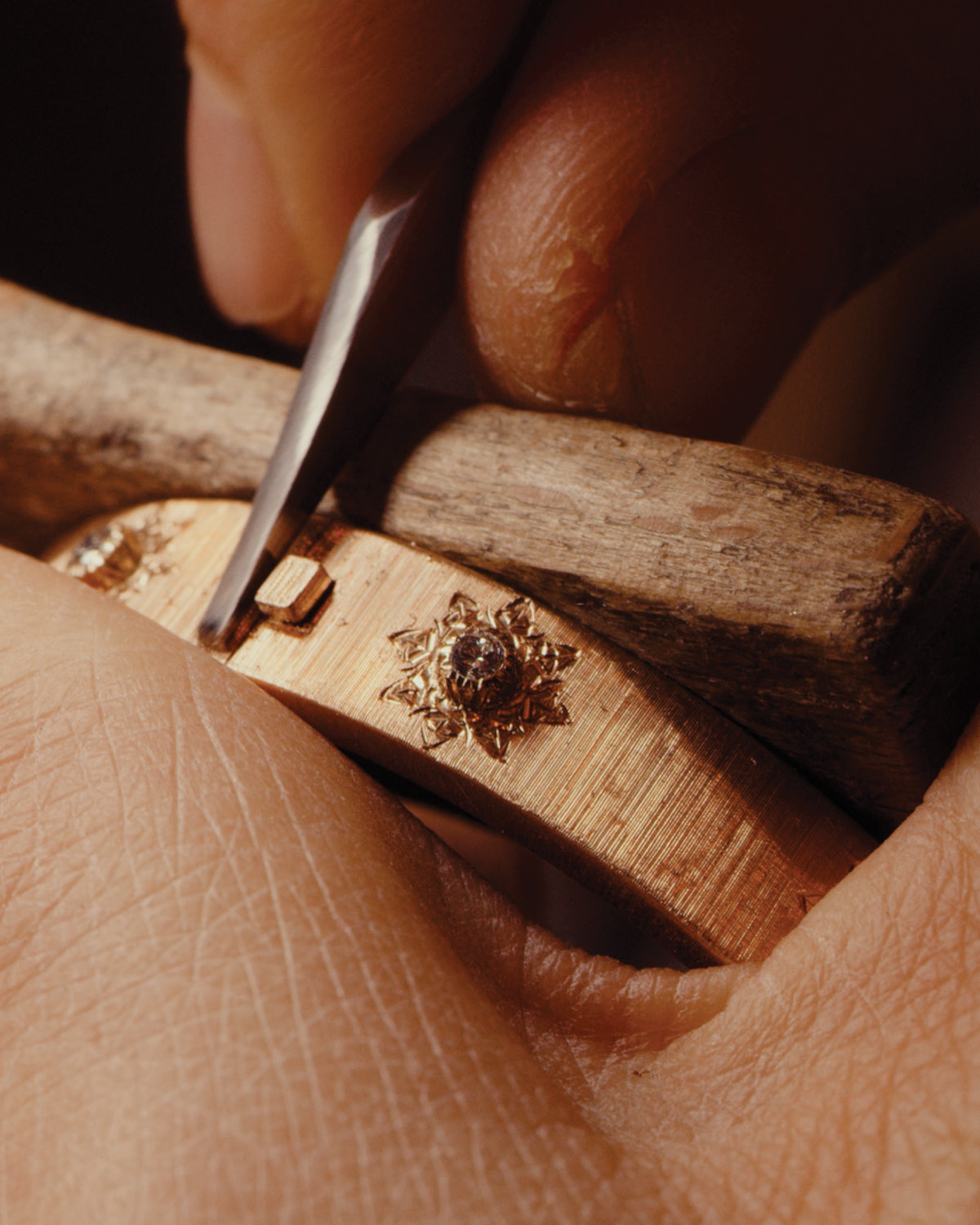 Craftsmanship technique of Buccellati.