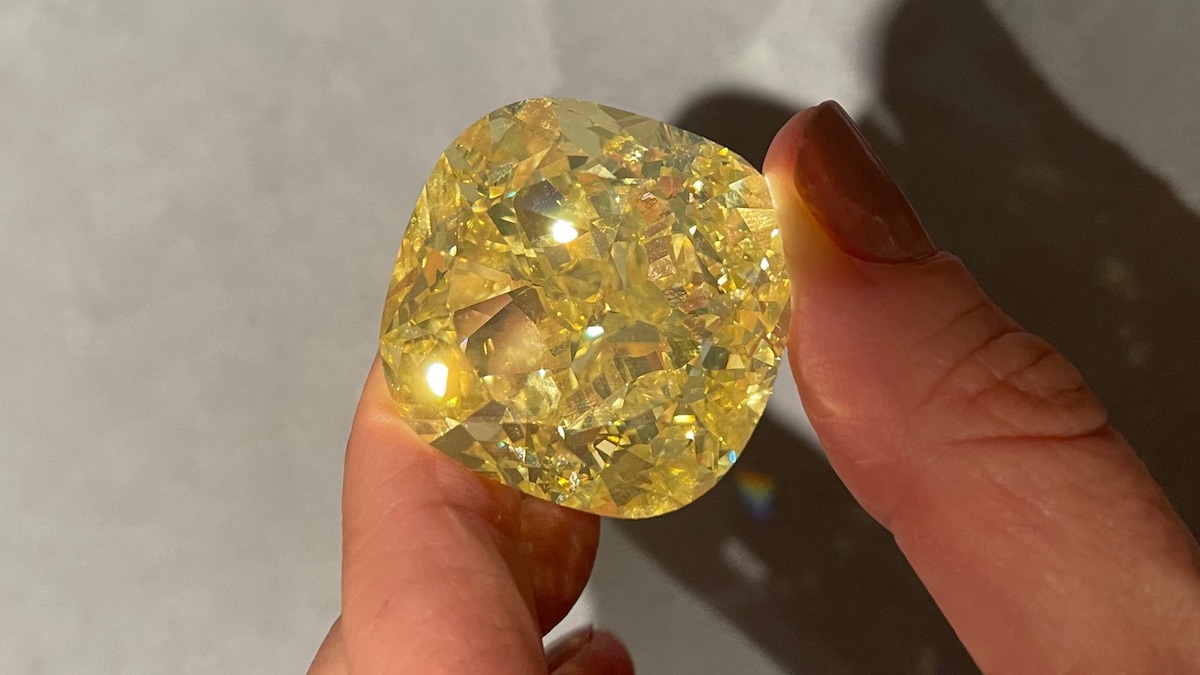 yellow diamond sale auction