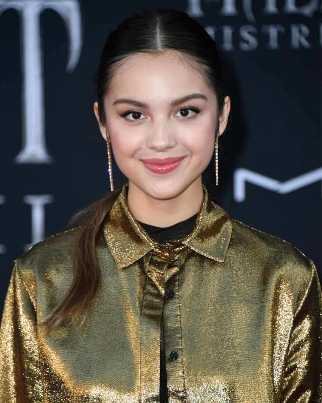 olivia rodrigo celebrity diamond jewelry look