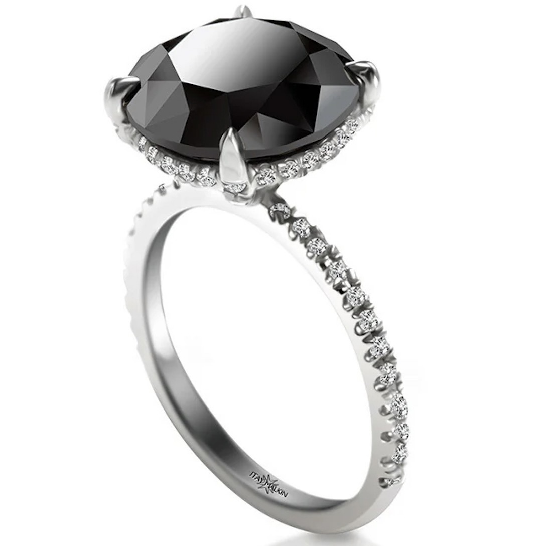 Carrie Bradshaw's Best Jewelry In ‘And Just Like That…’ and ‘Sex and The City’