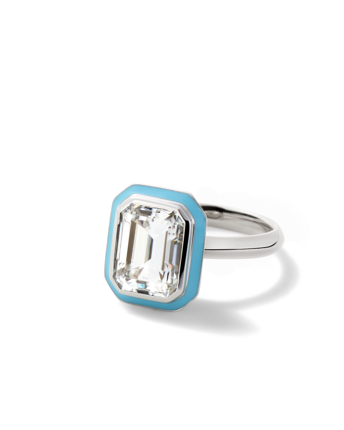 alison lou diamond engagement ring look bigger