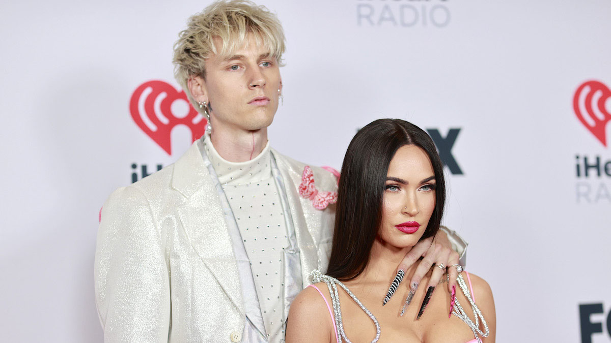 megan fox machine gun kelly engagement ring