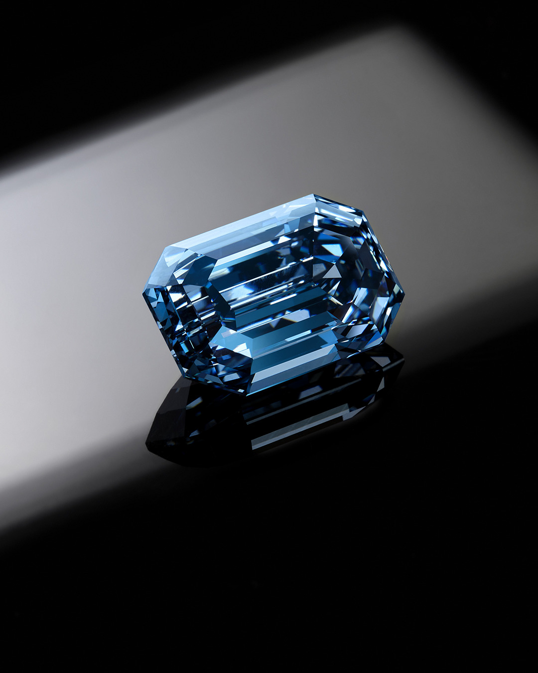The De Beers Blue Diamond (Courtesy of Sotheby's Auction House)