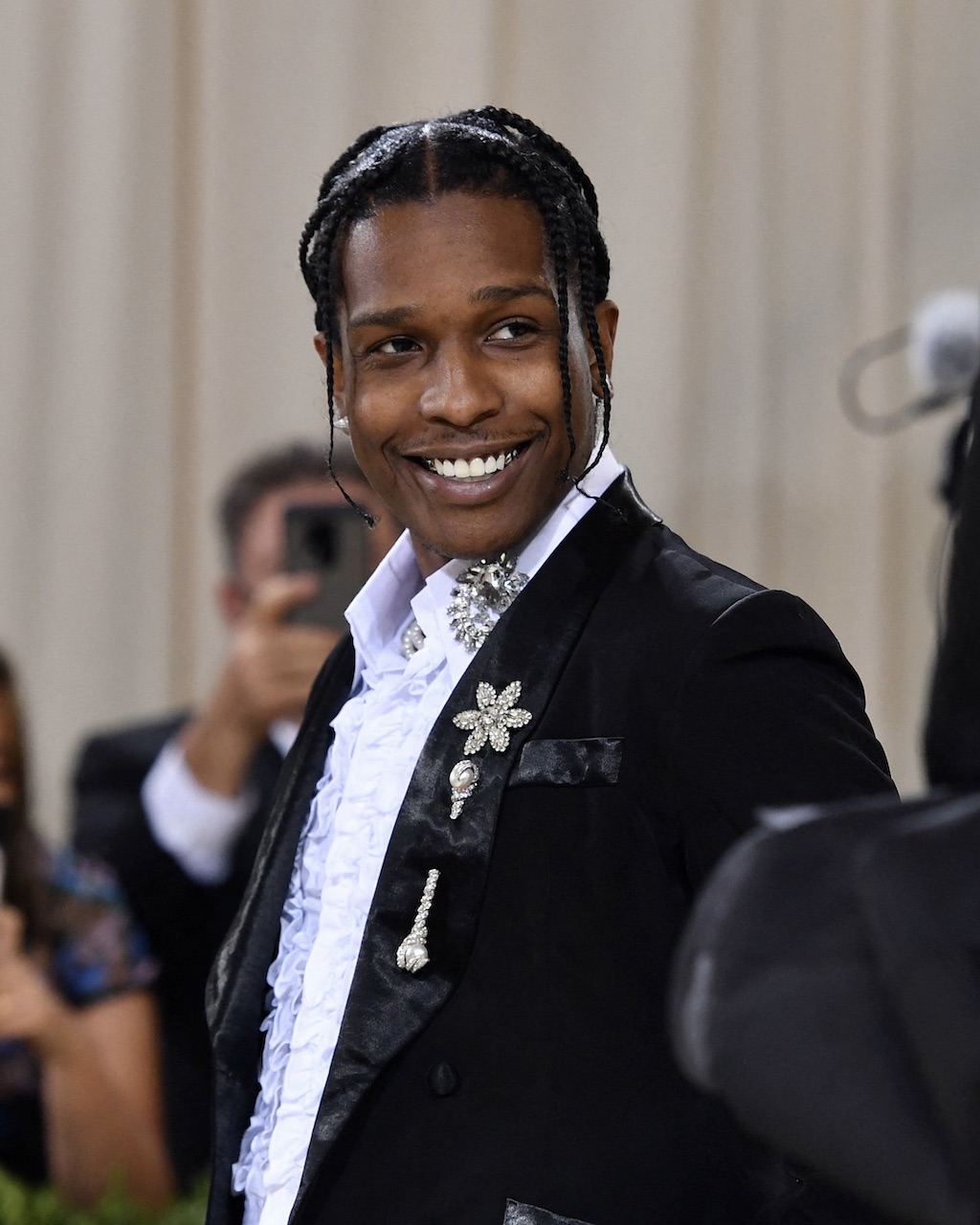 2025 Met Gala co-chair A$AP Rocky exemplifies the modern dandy diamond style.