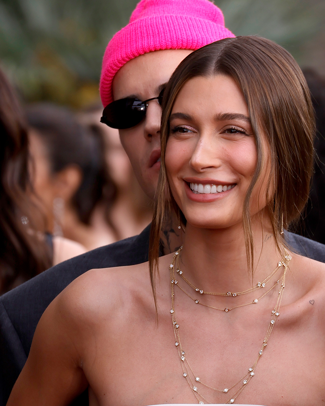 grammys 2022 diamond jewelry hailey beiber