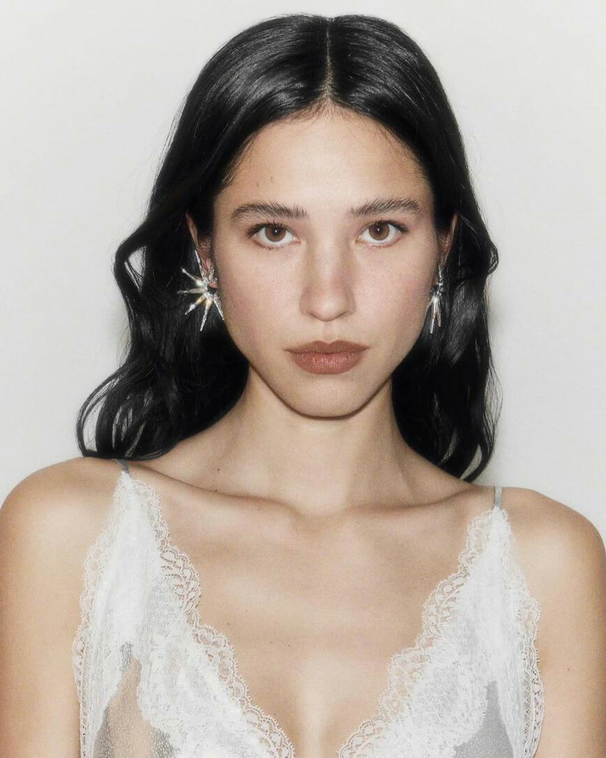 Kelsey Asbille wears David Yurman diamond celestial jewelry.