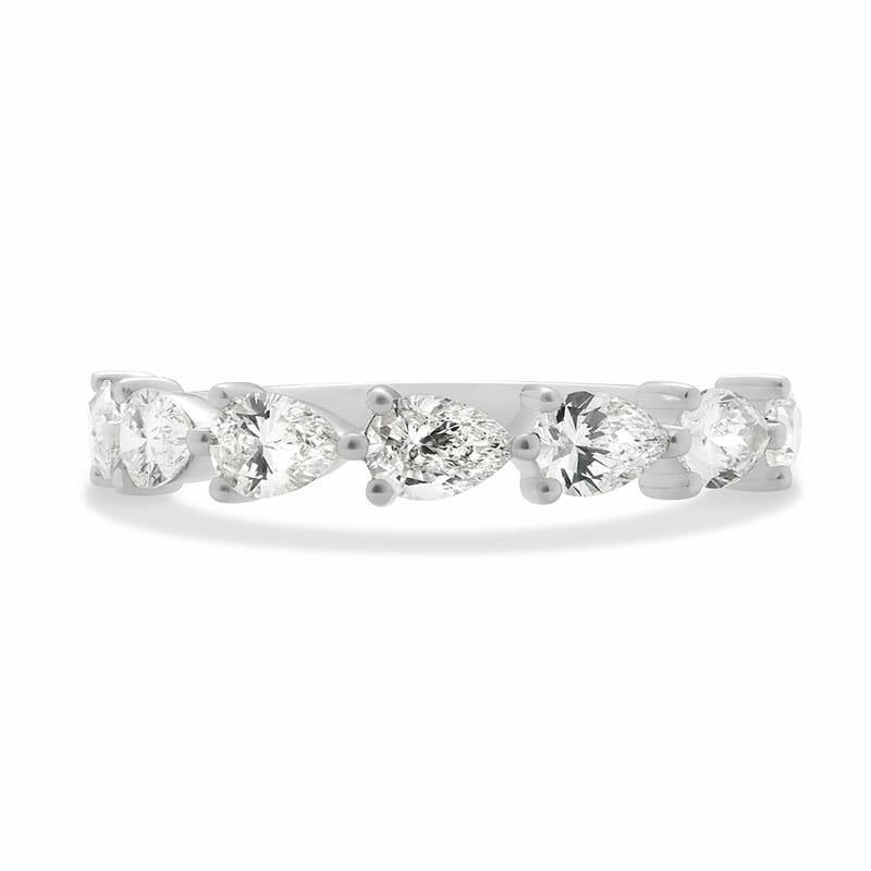 pear shaped diamond ring