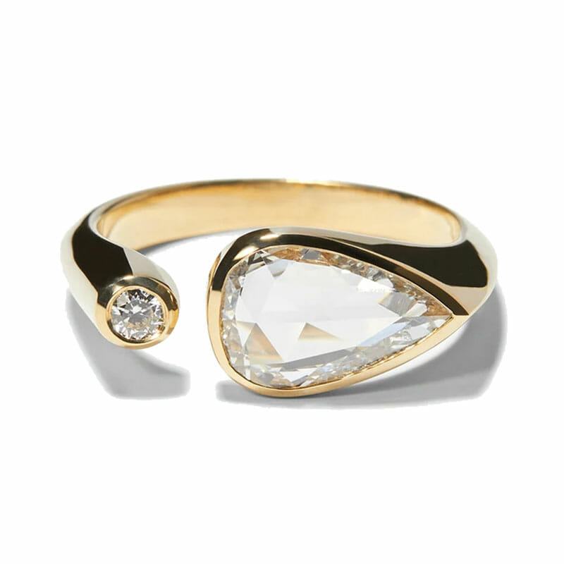 pear shaped diamond ring