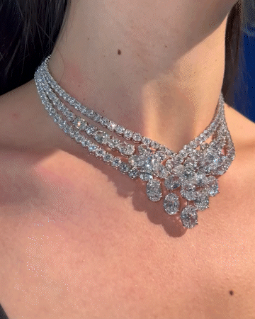 Diamonds Stole The Show at Sotheby’s Luxury Week Auction 4 Van Cleef & Arpel diamond necklace auctioned at Sotheby's Luxury Week June 2022