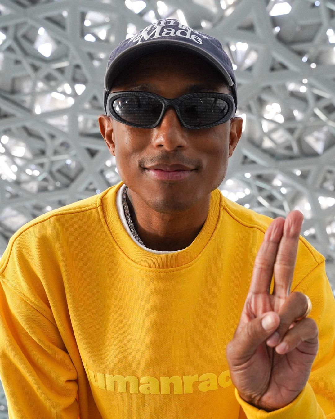 12 Celebrity Dads with the Coolest Diamond Jewellery Style 16 12 Celebrity Dads with the Coolest Diamond Jewellery Style