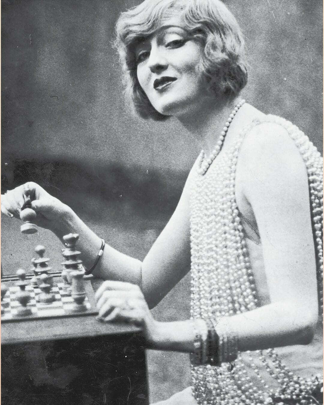 The History of Natural Diamond Tennis Bracelets and 10 Must-Have Pieces 2 STI HTW Tennis Bracelets Peggy Hopkins Joyce IMG 4x5 2