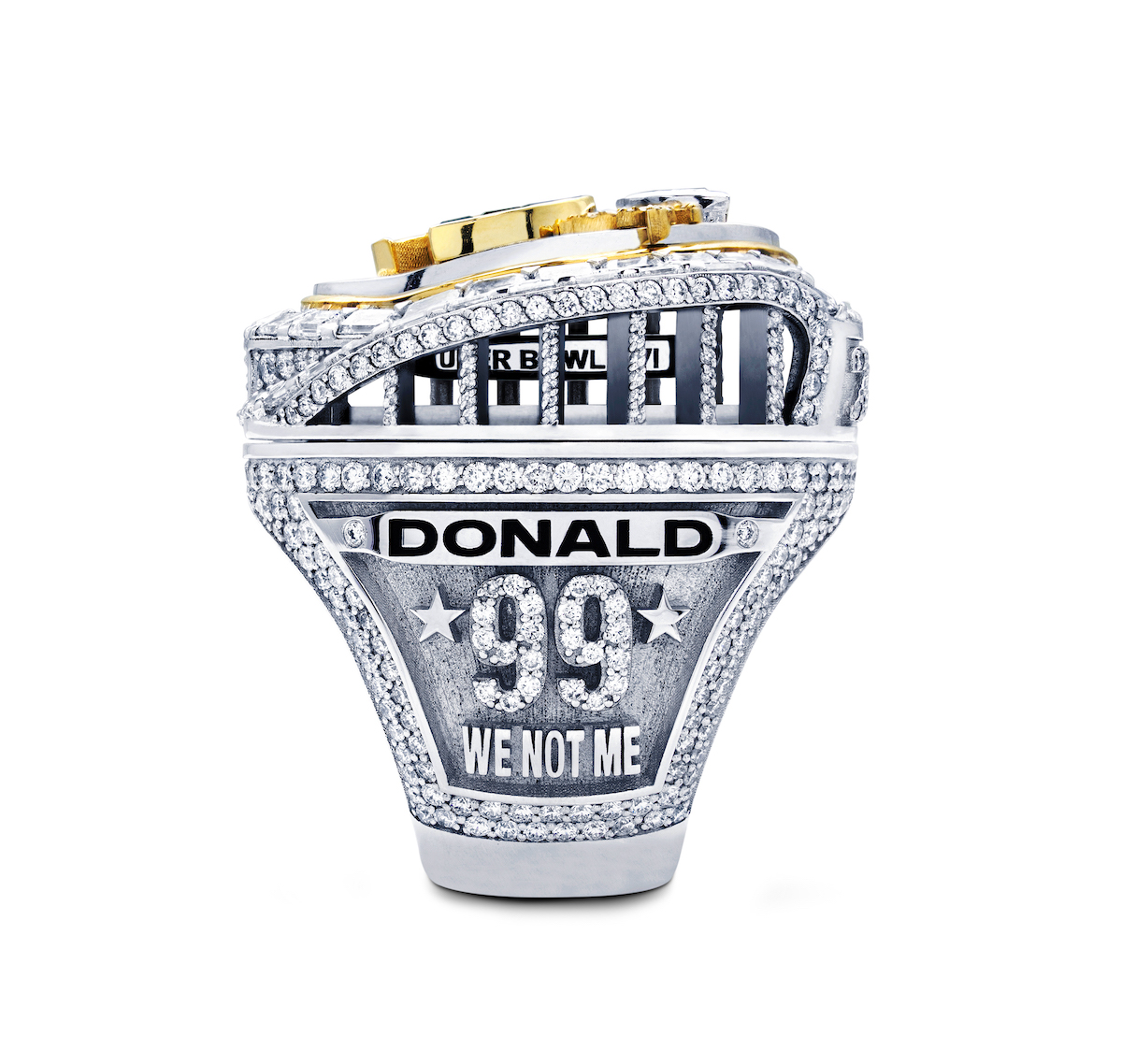 The Los Angeles Rams Super Bowl LVI Ring Has the Most Diamond Carat Weight in Championship Ring History 3 los angeles rams super bowl ring diamonds jason of beverly hills inside so fi stadium