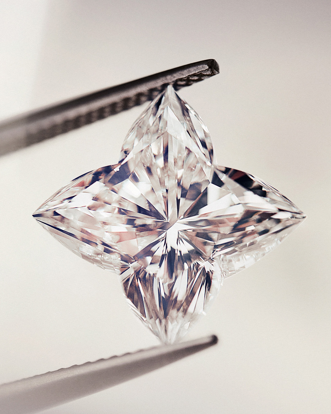 Louis Vuitton LV Diamonds Fine Jewelry