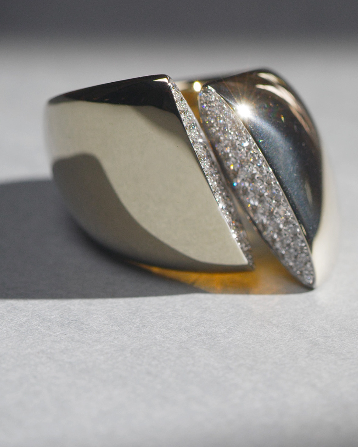 Vhernier diamond jewelry eclisse ring
