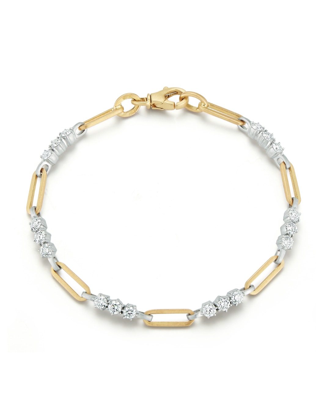 5 Tips on How to Style Diamond Jewelry for Your Wedding Day 15 wedding day jewelry style diamond