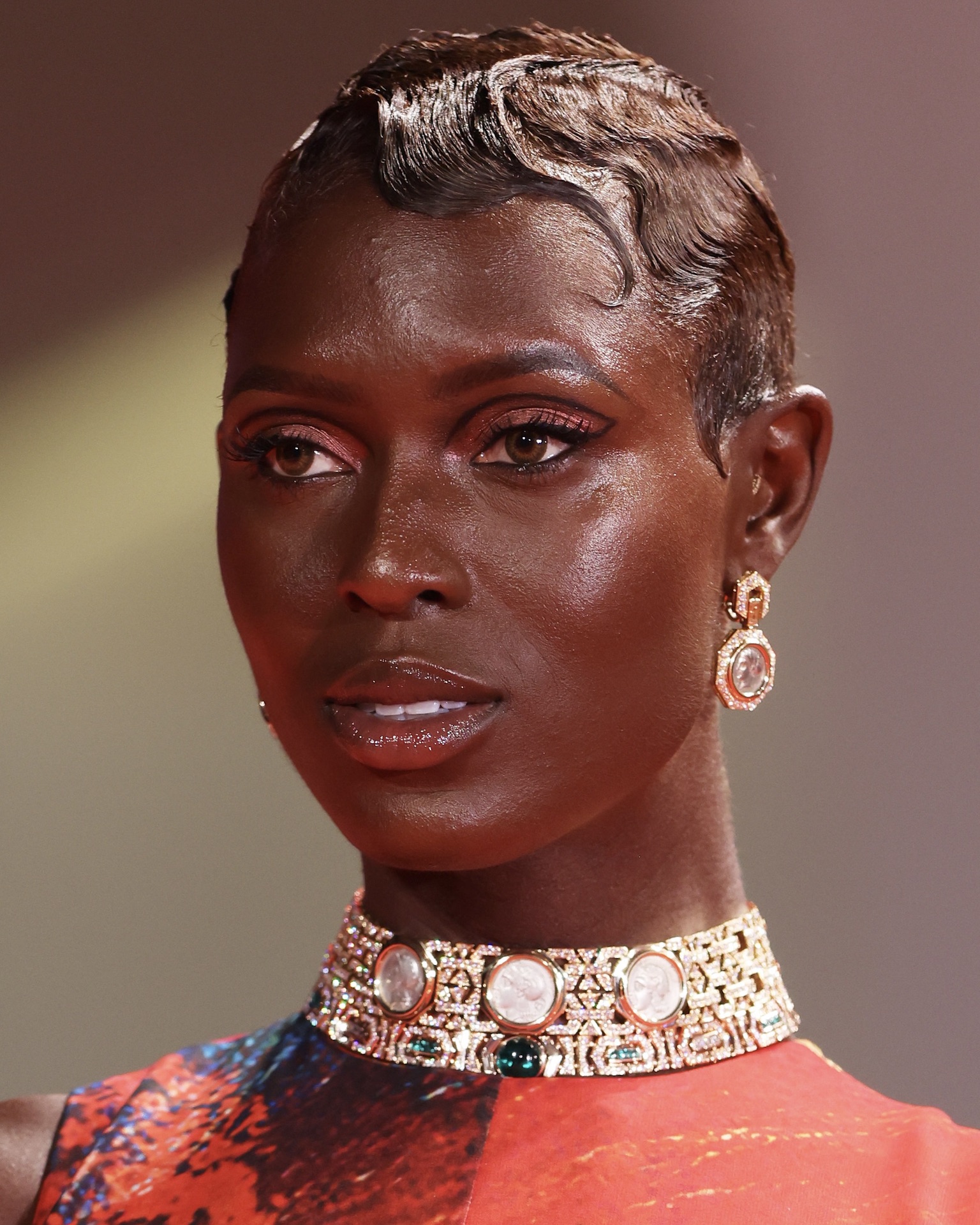 The Diamond Choker Craze Isn’t Going Anywhere