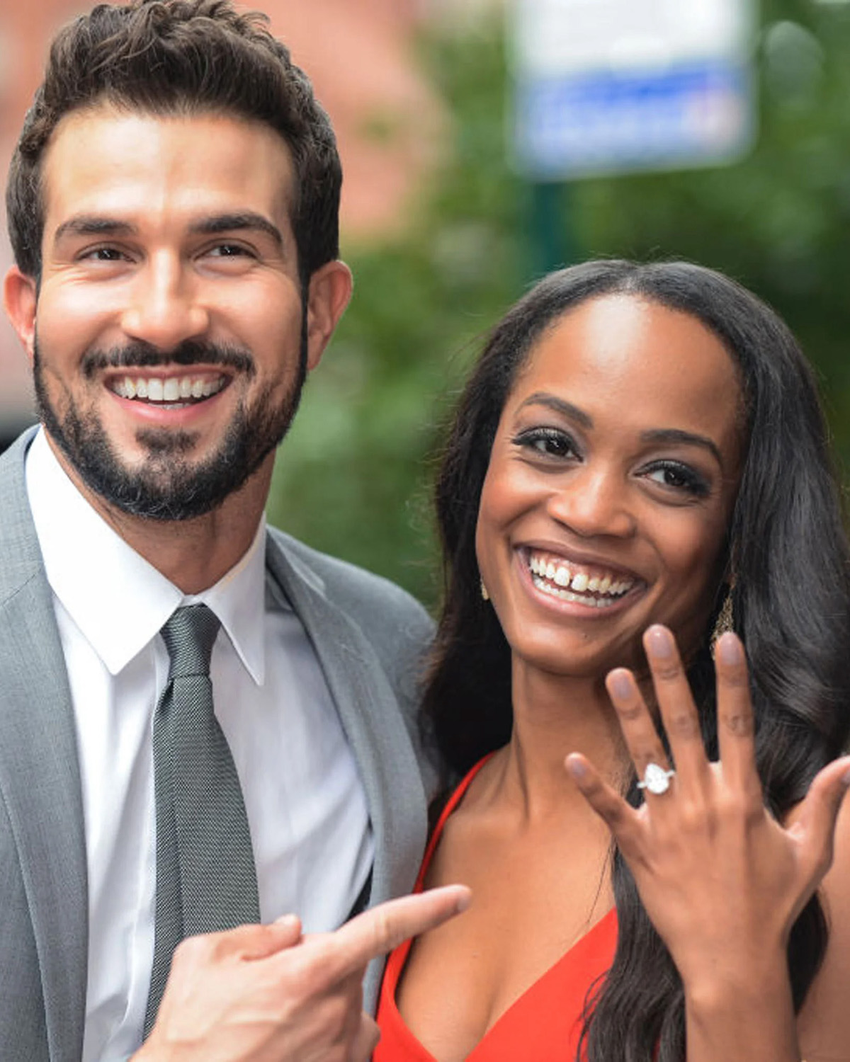 Rachel Lindsay wearing Diamond engagement ring