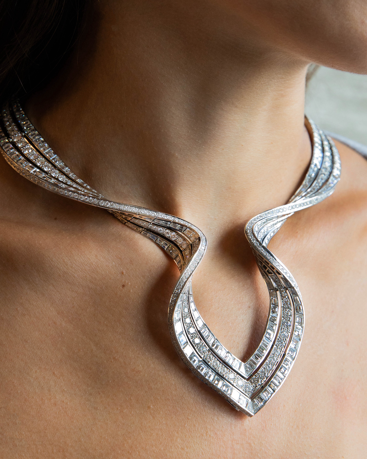 Re-envisioning Florals with Tiffany & Co.'s New High Jewelry Collection 1 tiffany and co botanica high jewelry orchid curve