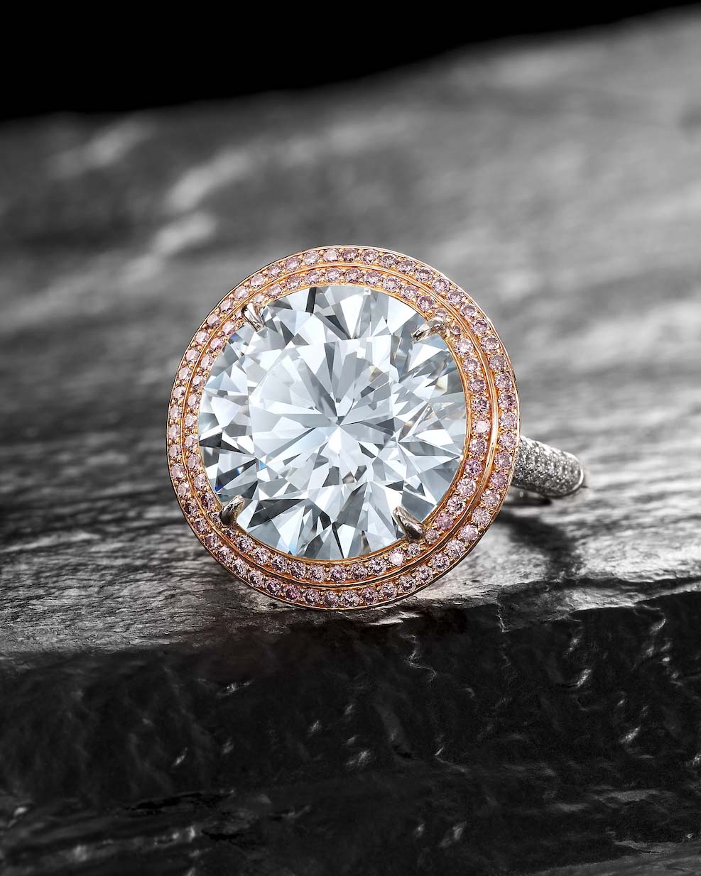natural diamond jewelry auction  tiffany ring
